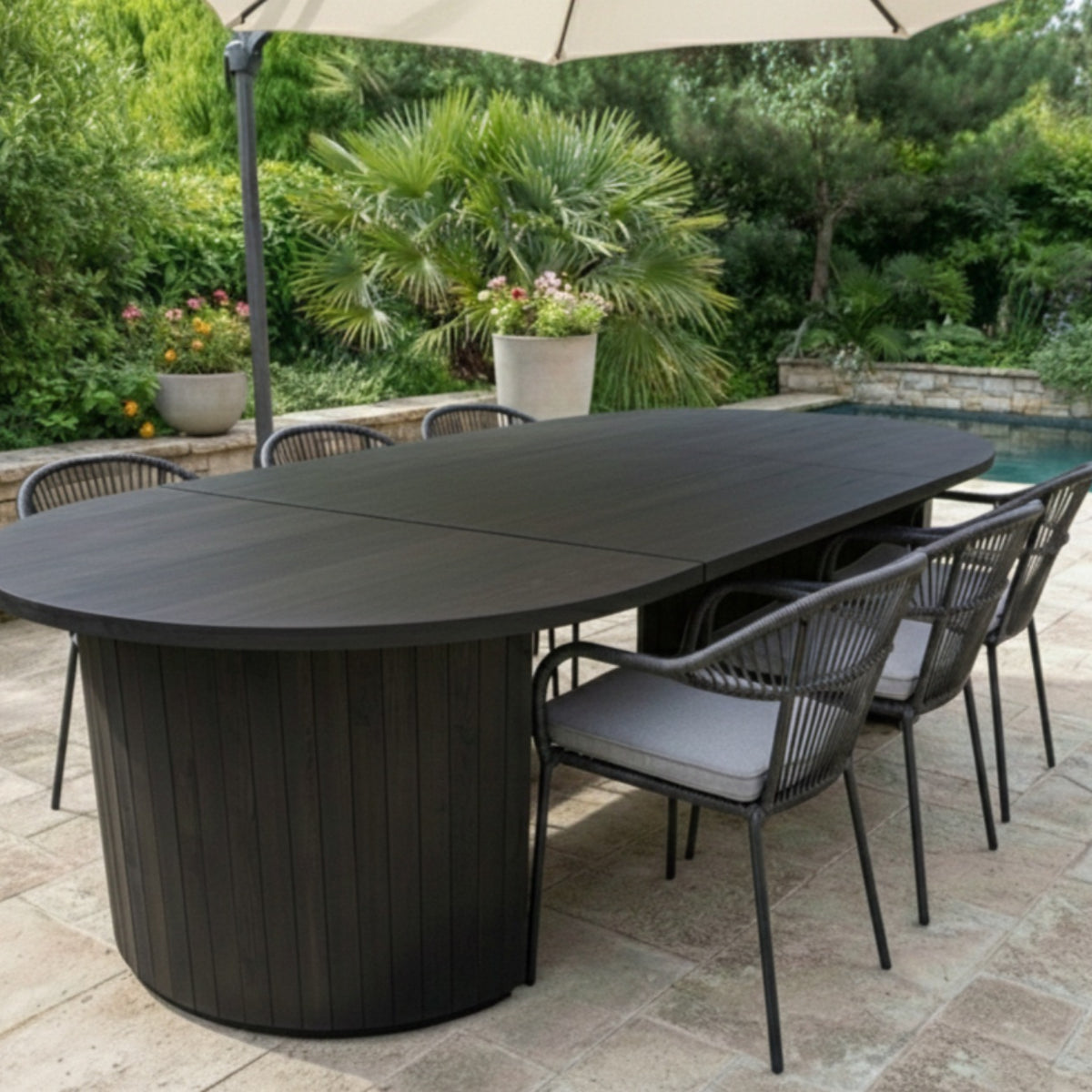 Tavolo da Patio in Legno Personalizzabile con Finitura Resistente alle Intemperie