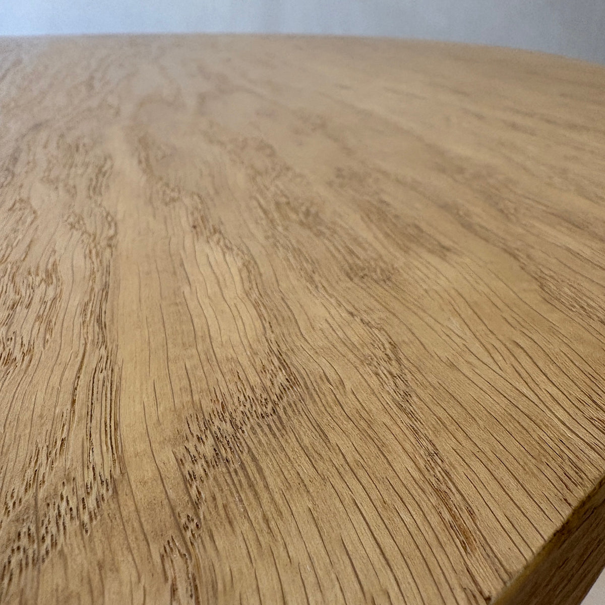 Round Extendable Oak Veneer Dining Table with Cross Leg Base