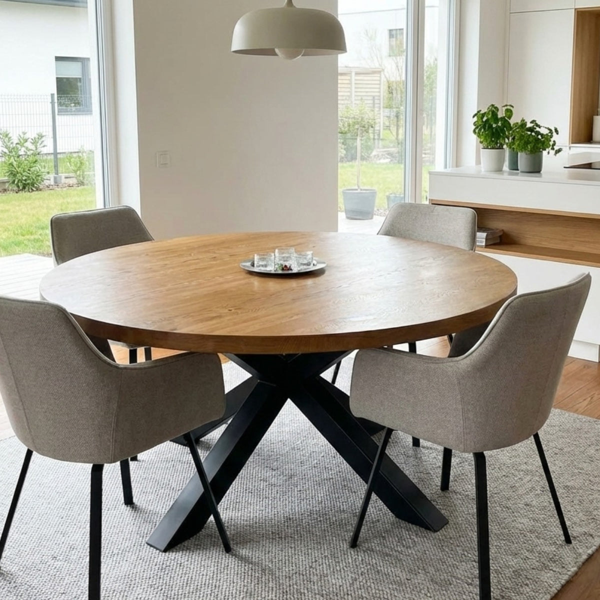 Tavolo da pranzo rotondo in quercia allungabile con gambe in metallo