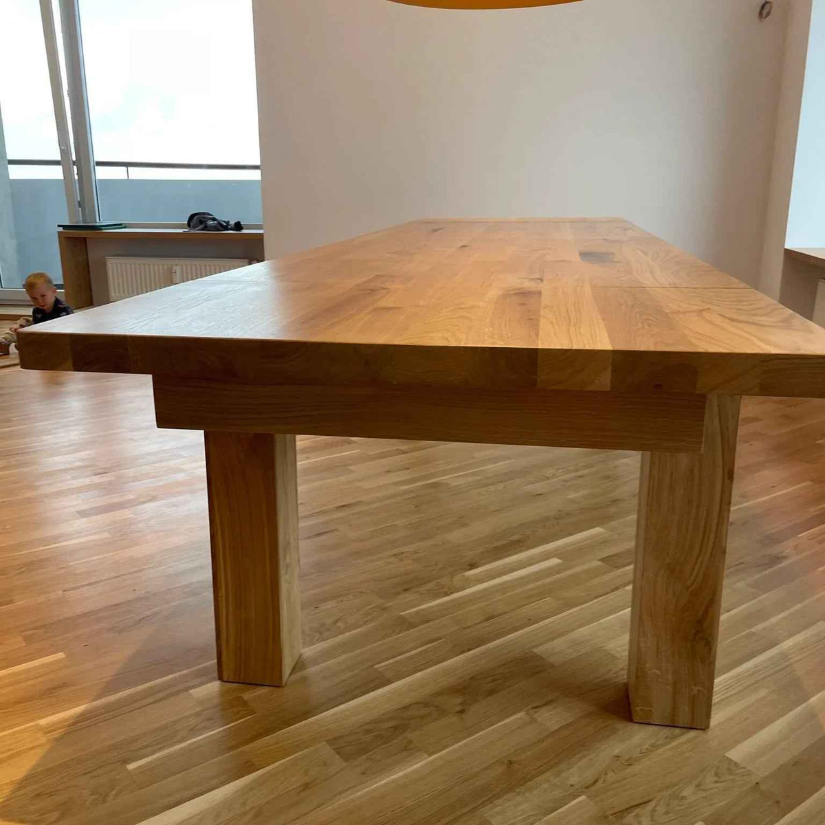 Mammoth Oak Extendable Dining Table with Black Resin Inlays