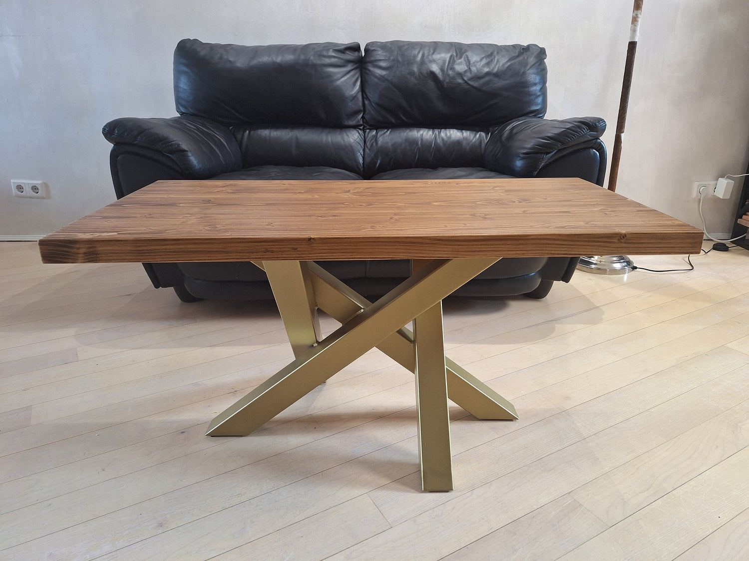 Solid oak rectangular coffee table with spider-style gold metal legs – industrial loft design